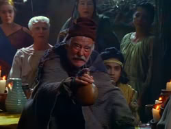 extant_XenaWarriorPrincess_1x13-AthensCityAcademyOfThePerformingBards_0042