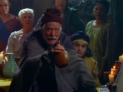 extant_XenaWarriorPrincess_1x13-AthensCityAcademyOfThePerformingBards_0043