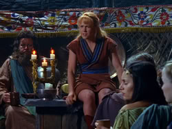 extant_XenaWarriorPrincess_1x13-AthensCityAcademyOfThePerformingBards_0046