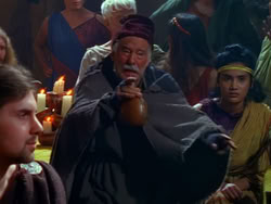 extant_XenaWarriorPrincess_1x13-AthensCityAcademyOfThePerformingBards_0048