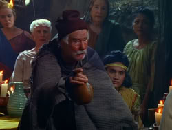 extant_XenaWarriorPrincess_1x13-AthensCityAcademyOfThePerformingBards_0055