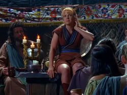 extant_XenaWarriorPrincess_1x13-AthensCityAcademyOfThePerformingBards_0063