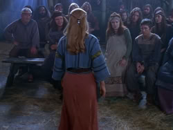 extant_XenaWarriorPrincess_1x13-AthensCityAcademyOfThePerformingBards_0120