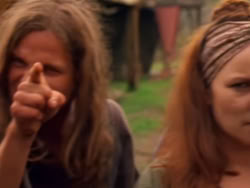extant_XenaWarriorPrincess_1x13-AthensCityAcademyOfThePerformingBards_0142