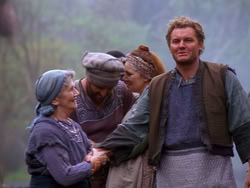 extant_XenaWarriorPrincess_1x13-AthensCityAcademyOfThePerformingBards_0155