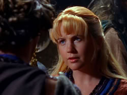 extant_XenaWarriorPrincess_1x13-AthensCityAcademyOfThePerformingBards_0221