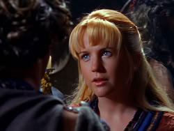 extant_XenaWarriorPrincess_1x13-AthensCityAcademyOfThePerformingBards_0229