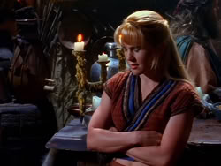 extant_XenaWarriorPrincess_1x13-AthensCityAcademyOfThePerformingBards_0284