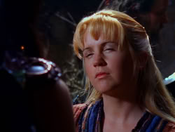 extant_XenaWarriorPrincess_1x13-AthensCityAcademyOfThePerformingBards_0302