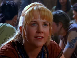 extant_XenaWarriorPrincess_1x13-AthensCityAcademyOfThePerformingBards_0426