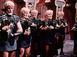 extant_XenaWarriorPrincess_1x13-AthensCityAcademyOfThePerformingBards_0467
