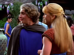 extant_XenaWarriorPrincess_1x13-AthensCityAcademyOfThePerformingBards_0521