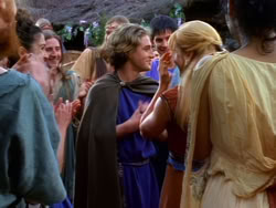 extant_XenaWarriorPrincess_1x13-AthensCityAcademyOfThePerformingBards_0719
