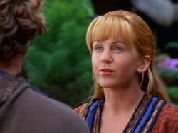 extant_XenaWarriorPrincess_1x13-AthensCityAcademyOfThePerformingBards_0734