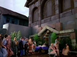 extant_XenaWarriorPrincess_1x13-AthensCityAcademyOfThePerformingBards_0747