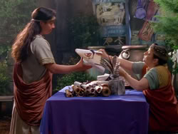 extant_XenaWarriorPrincess_1x13-AthensCityAcademyOfThePerformingBards_0752