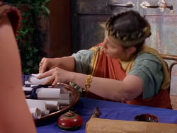 extant_XenaWarriorPrincess_1x13-AthensCityAcademyOfThePerformingBards_0806