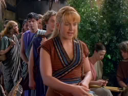 extant_XenaWarriorPrincess_1x13-AthensCityAcademyOfThePerformingBards_0809