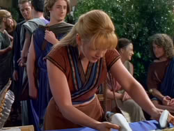 extant_XenaWarriorPrincess_1x13-AthensCityAcademyOfThePerformingBards_0818