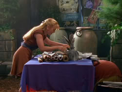 extant_XenaWarriorPrincess_1x13-AthensCityAcademyOfThePerformingBards_0826