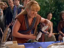 extant_XenaWarriorPrincess_1x13-AthensCityAcademyOfThePerformingBards_0830