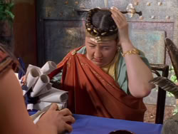 extant_XenaWarriorPrincess_1x13-AthensCityAcademyOfThePerformingBards_0837