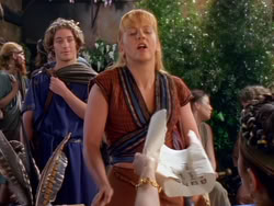 extant_XenaWarriorPrincess_1x13-AthensCityAcademyOfThePerformingBards_0880
