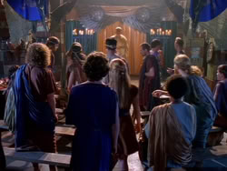 extant_XenaWarriorPrincess_1x13-AthensCityAcademyOfThePerformingBards_0892