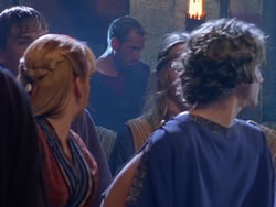 extant_XenaWarriorPrincess_1x13-AthensCityAcademyOfThePerformingBards_0923