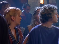 extant_XenaWarriorPrincess_1x13-AthensCityAcademyOfThePerformingBards_0924