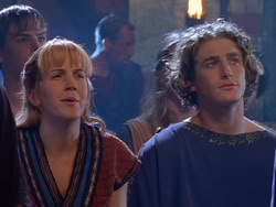 extant_XenaWarriorPrincess_1x13-AthensCityAcademyOfThePerformingBards_0933