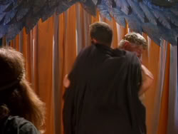 extant_XenaWarriorPrincess_1x13-AthensCityAcademyOfThePerformingBards_0961