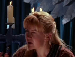 extant_XenaWarriorPrincess_1x13-AthensCityAcademyOfThePerformingBards_1019