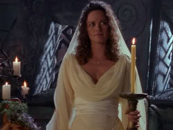 extant_XenaWarriorPrincess_1x13-AthensCityAcademyOfThePerformingBards_1033