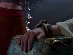 extant_XenaWarriorPrincess_1x13-AthensCityAcademyOfThePerformingBards_1073