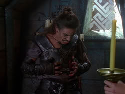extant_XenaWarriorPrincess_1x13-AthensCityAcademyOfThePerformingBards_1095