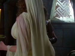 extant_XenaWarriorPrincess_1x13-AthensCityAcademyOfThePerformingBards_1098