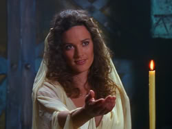 extant_XenaWarriorPrincess_1x13-AthensCityAcademyOfThePerformingBards_1107