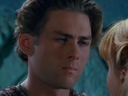 extant_XenaWarriorPrincess_1x13-AthensCityAcademyOfThePerformingBards_1127