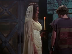 extant_XenaWarriorPrincess_1x13-AthensCityAcademyOfThePerformingBards_1173