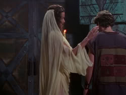 extant_XenaWarriorPrincess_1x13-AthensCityAcademyOfThePerformingBards_1174