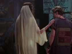 extant_XenaWarriorPrincess_1x13-AthensCityAcademyOfThePerformingBards_1176