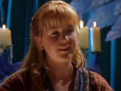 extant_XenaWarriorPrincess_1x13-AthensCityAcademyOfThePerformingBards_1230