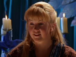 extant_XenaWarriorPrincess_1x13-AthensCityAcademyOfThePerformingBards_1233