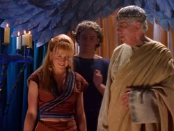 extant_XenaWarriorPrincess_1x13-AthensCityAcademyOfThePerformingBards_1258