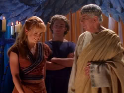 extant_XenaWarriorPrincess_1x13-AthensCityAcademyOfThePerformingBards_1262