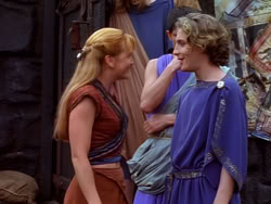 extant_XenaWarriorPrincess_1x13-AthensCityAcademyOfThePerformingBards_1284