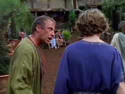 extant_XenaWarriorPrincess_1x13-AthensCityAcademyOfThePerformingBards_1294
