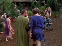 extant_XenaWarriorPrincess_1x13-AthensCityAcademyOfThePerformingBards_1298