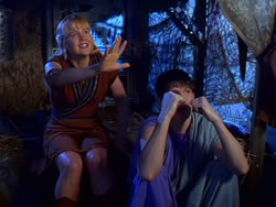 extant_XenaWarriorPrincess_1x13-AthensCityAcademyOfThePerformingBards_1358